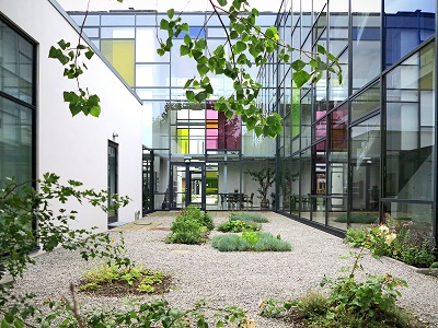 Æbleblomsten forsidefoto