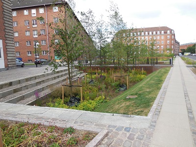 Tsinge plads, forsidefoto